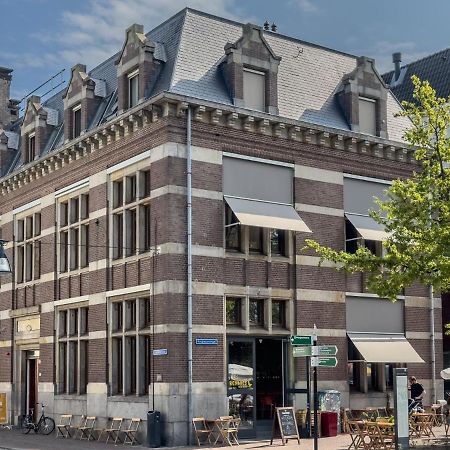 Hostel & Bar De Basis Zwolle  Exteriör bild